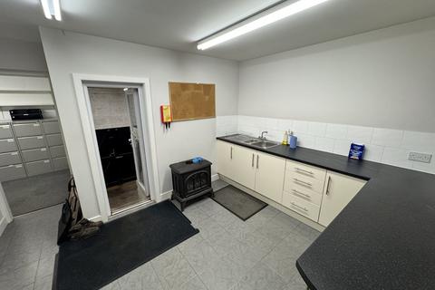 Retail property (high street) to rent, 301-305 Northfield Road, Harborne, Birmingham, B17 0TG