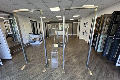Retail property (high street) to rent, 301-305 Northfield Road, Harborne, Birmingham, B17 0TG