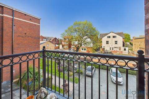 2 bedroom apartment for sale, Hardaker Court, 319-323 Clifton Drive South, Lytham St. Annes, FY8