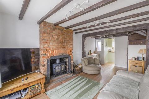 26 Addlestead Road, East Peckham, Tonbridge, TN12 5DN
