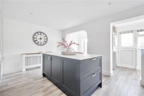 12 Abbotswood Close, Romsey, SO51 7TW