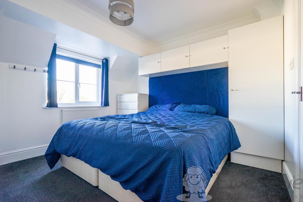Principle Bedroom with Ensuite Shower Room and Bui
