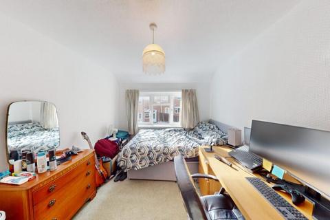 3 bedroom semi-detached house to rent, Goss Croft, Birmingham B29