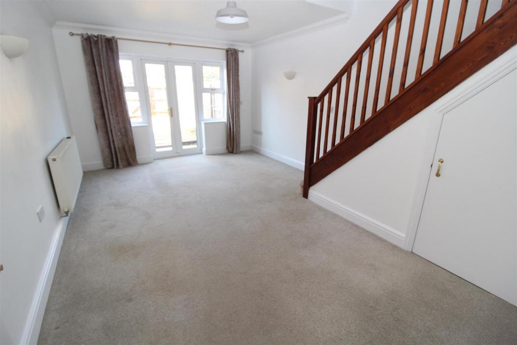 Sitting/Dining Room
