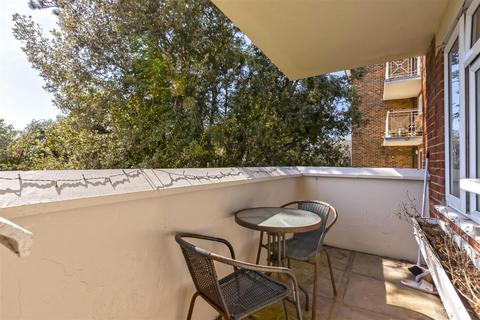 2 bedroom flat for sale, Lansdowne Road, Worthing