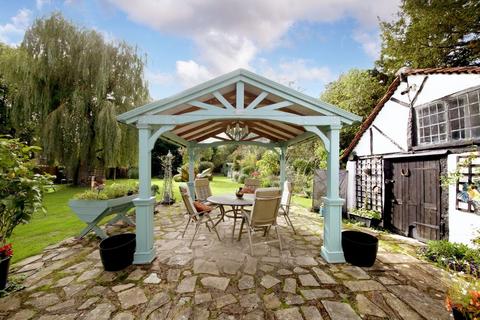 undefined, Moss Lane, Pinner Village