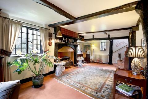 4 bedroom detached house for sale, Moss Lane, Pinner Village