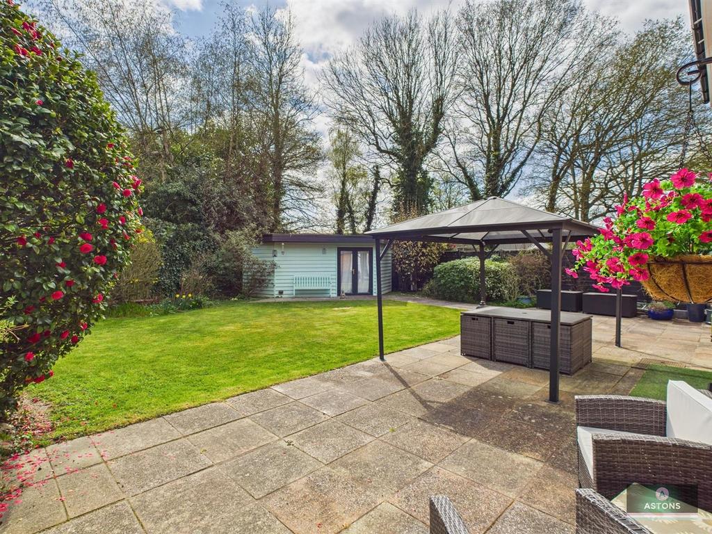 CAM02202 G0-PR0555-STILL004.jpg