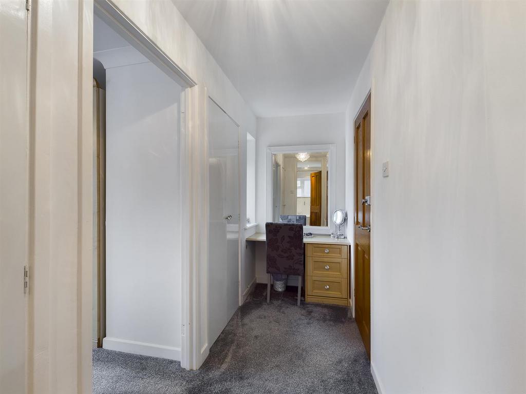 CAM00318 P1-PR0264-STILL13.jpg