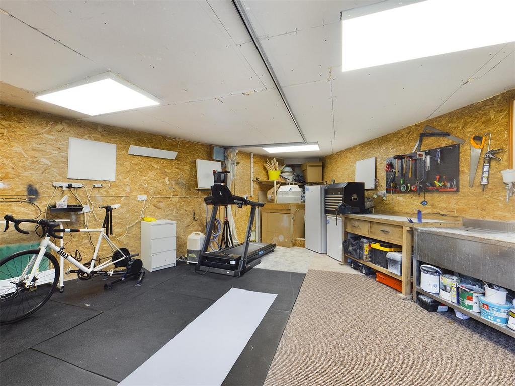 Summerhouse/Gym