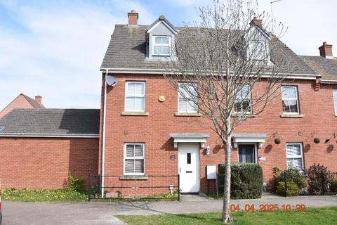 3 bedroom semi-detached house to rent, Thistle Drive, Desborough NN14