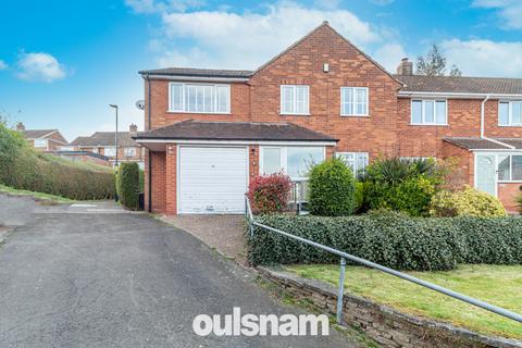 4 bedroom end of terrace house for sale