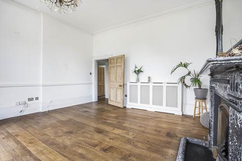 2 bedroom flat for sale, Forty Hill, Enfield EN2