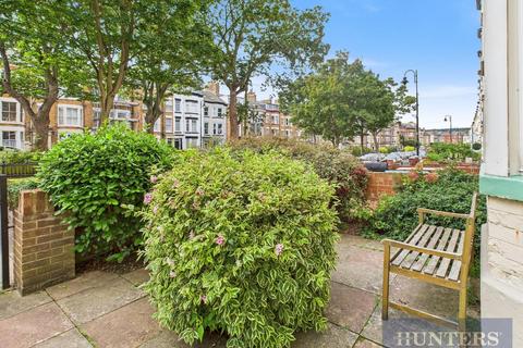 5 bedroom terraced house for sale, Trafalgar Square, Scarborough, North Yorkshire