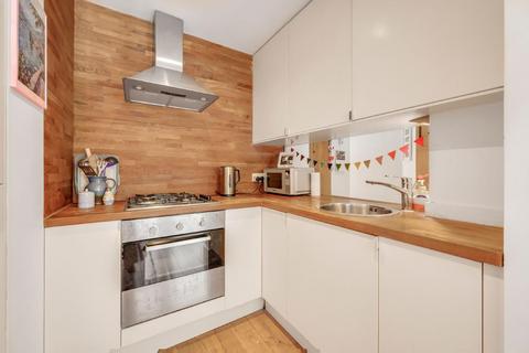 Flat 3, Devonshire House Cross Street, London, N1 2BE