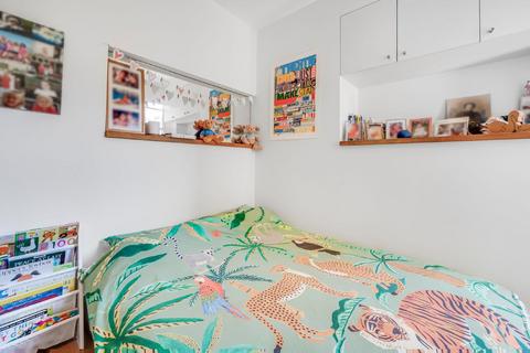 Flat 3, Devonshire House Cross Street, London, N1 2BE