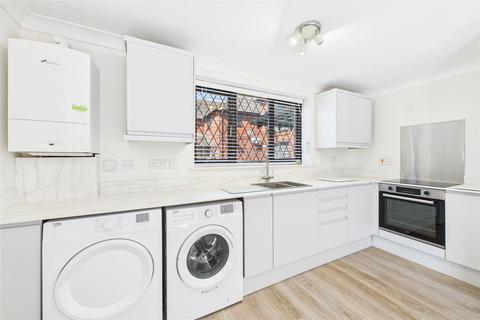 undefined, Lych Gate Close, Sandhurst, Berkshire, GU47