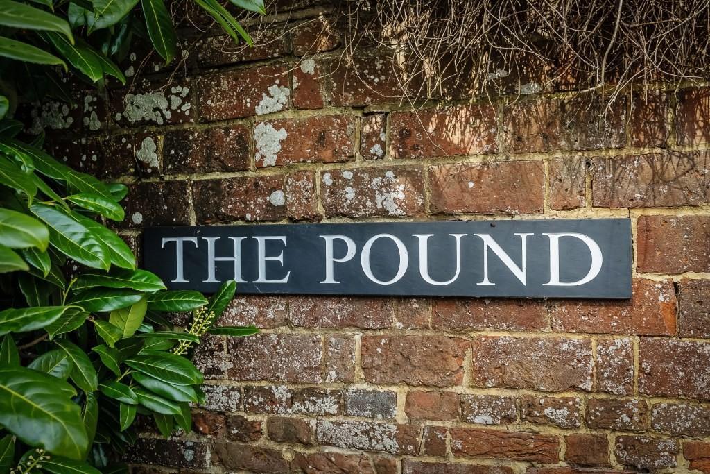 2-The-Pound-1.jpg