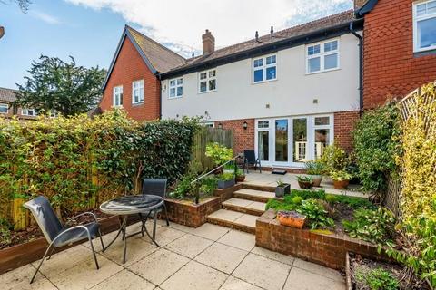 THE POUND, WESTCOTT RH4