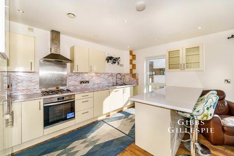 2 bedroom flat to rent, Tranquil Lane, Harrow, HA2