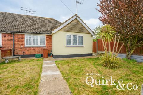 22 Willow Close, Canvey Island, SS8 9HQ