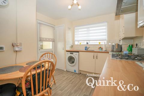 22 Willow Close, Canvey Island, SS8 9HQ