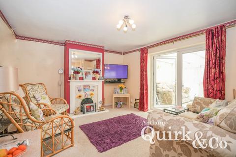 22 Willow Close, Canvey Island, SS8 9HQ
