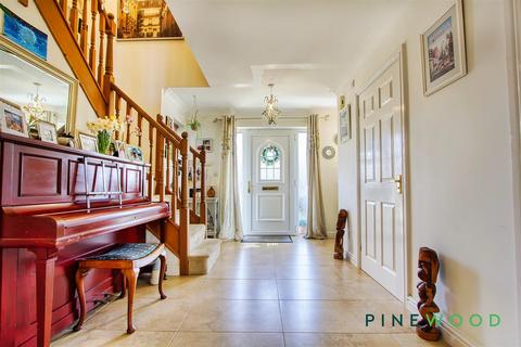 5 bedroom detached house for sale, Moor Croft, Matlock DE4