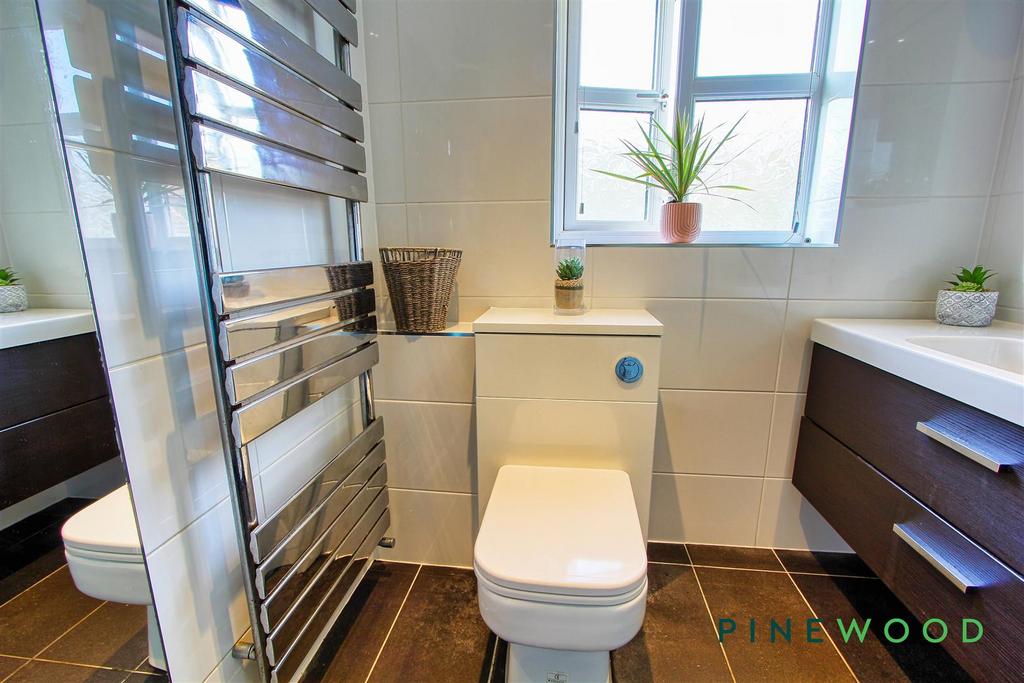 Ensuite
