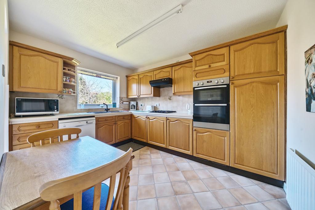 Kitchen / Breakfast Room