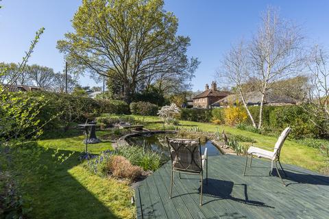 4 bedroom cottage for sale, Hook, Warsash, Southampton, Hampshire. SO31 9HH