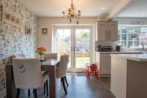 10 Chapel Close, Houghton On The Hill, Leicester, LE7 9HT