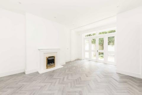 1 bedroom flat for sale, Devonport Road, London W12