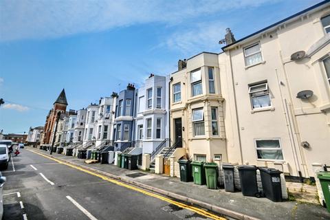 Flat 2, 36 Ceylon Place, Eastbourne, BN21 3JF