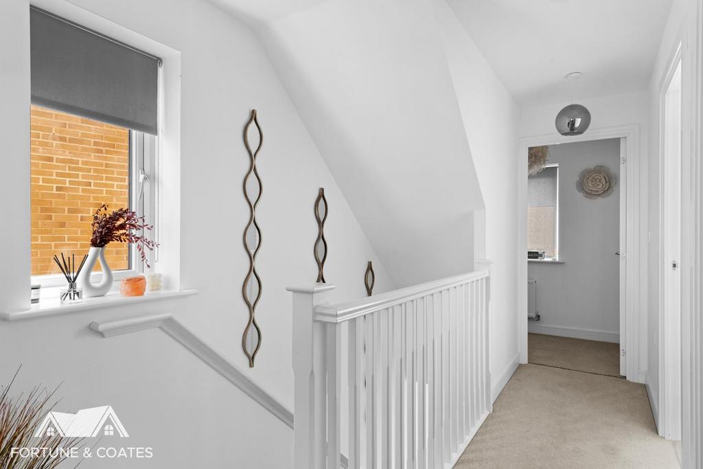 Maytree Crescent 17.jpg