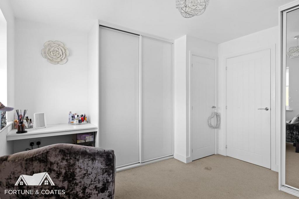 Maytree Crescent 15.jpg