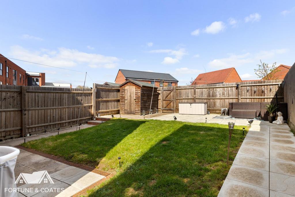 Maytree Crescent 30.jpg