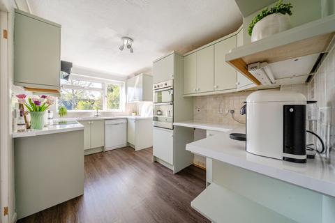 50 Carters Way, Wisborough Green, Billingshurst, RH14 0BY