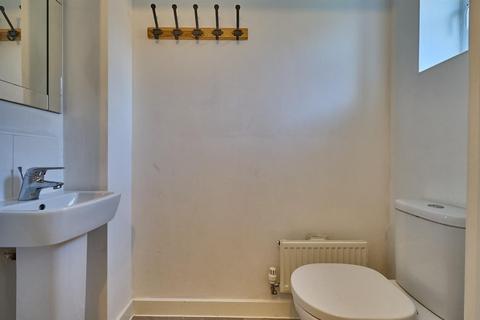 33 Amber Way, Burbage, Hinckley, LE10 2LN