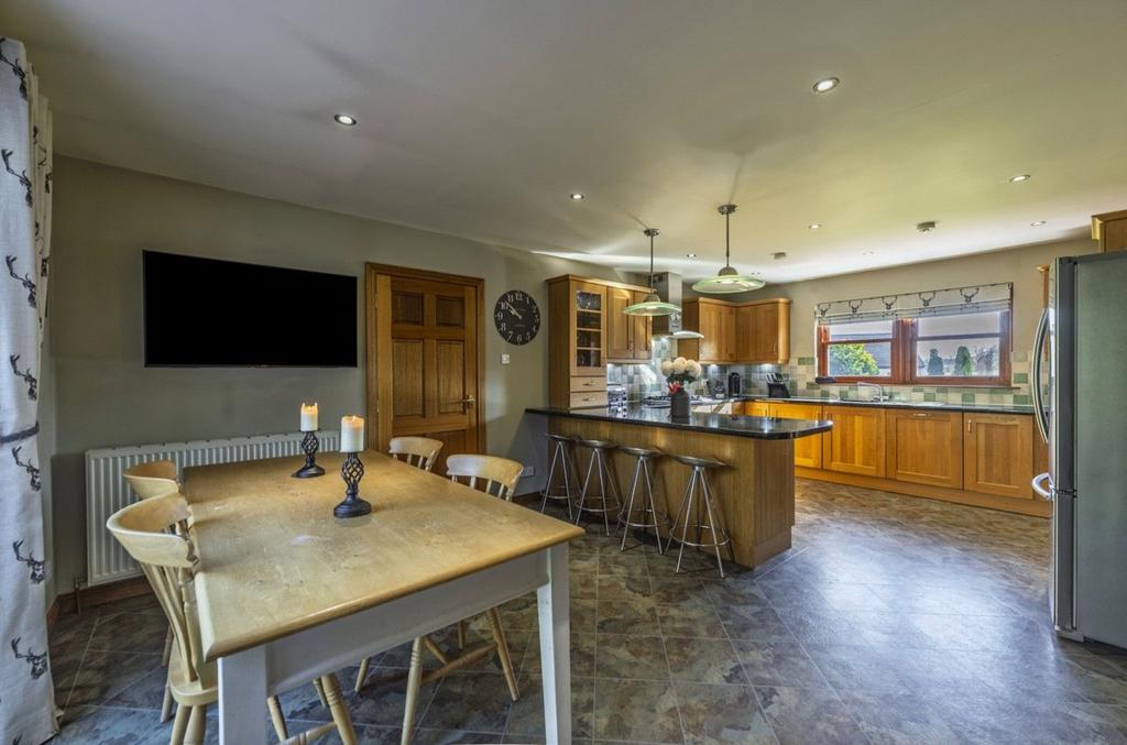 Dining Kitchen
