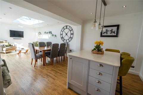 13 Lindsey Drive, Healing, Grimsby, DN41 7PA
