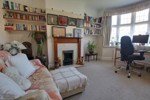 19 Highfield Crescent, Southampton, SO17 1SG