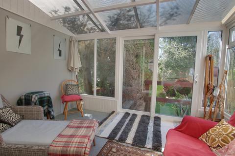 19 Highfield Crescent, Southampton, SO17 1SG