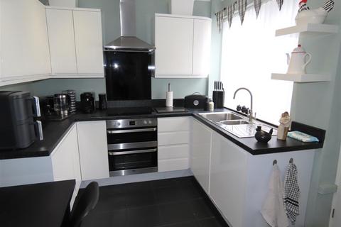3 bedroom semi-detached house for sale, Beechwood Avenue, Stakeford