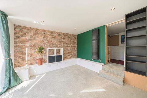 8 Riverside, Sunbury-on-thames, TW16 5PW