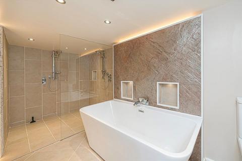8 Riverside, Sunbury-on-thames, TW16 5PW