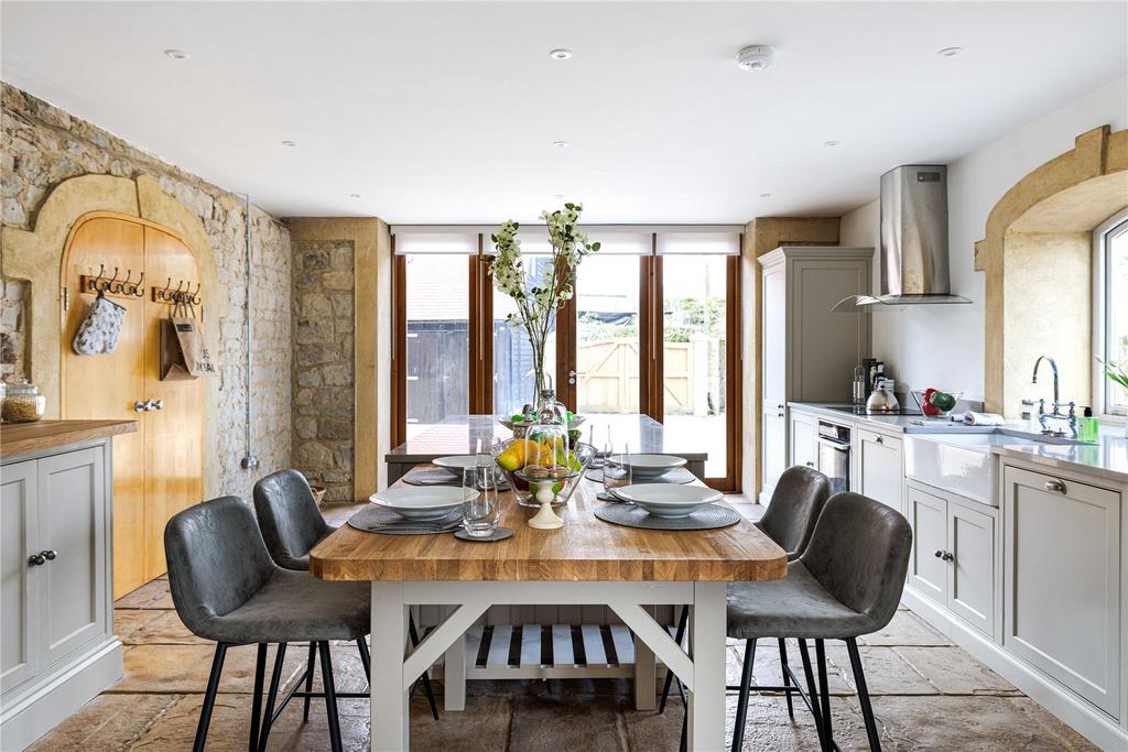 Breakfast Room