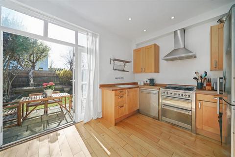 3 Tolverne Road, London, SW20 8RA