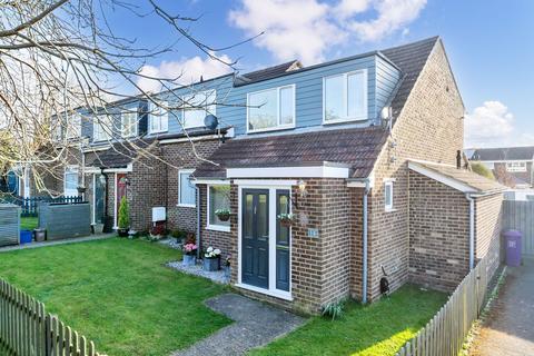 3 bedroom end of terrace house for sale, Swinburne Close, Royston SG8