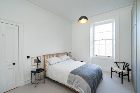 2 bedroom flat for sale, Murrayfield Avenue, Edinburgh, EH12